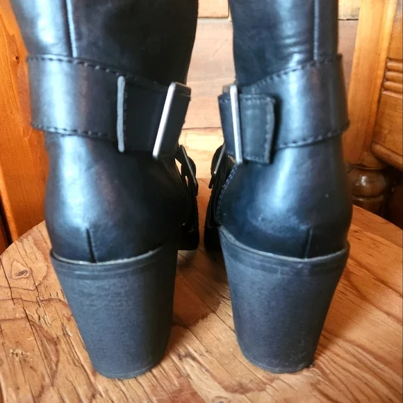 BONGO HARNESS BOOTS- WOMENS SIZE 6.5 - Picture 6 of 9